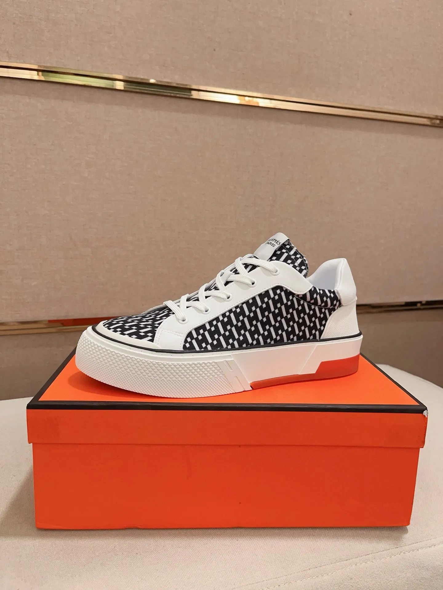 Men's clothing and shoes💰: 440💰《HERMES》【Classic Original Version】Hermès; Top 🔝 Purchasing Agency 🔍🔍Latest 🇺🇸Sold simultaneously at counters, original imported from Italy ▲▲Cow leather▲ ▲Exquisite workmanship (Italian 🇮🇹imported water-dyed 🐂cowhide lining) sole: original sole provided by the original factory, ⚠️exclusive double-layer activity·TPR·rubber·combined molded outsole; Code number: 38-46